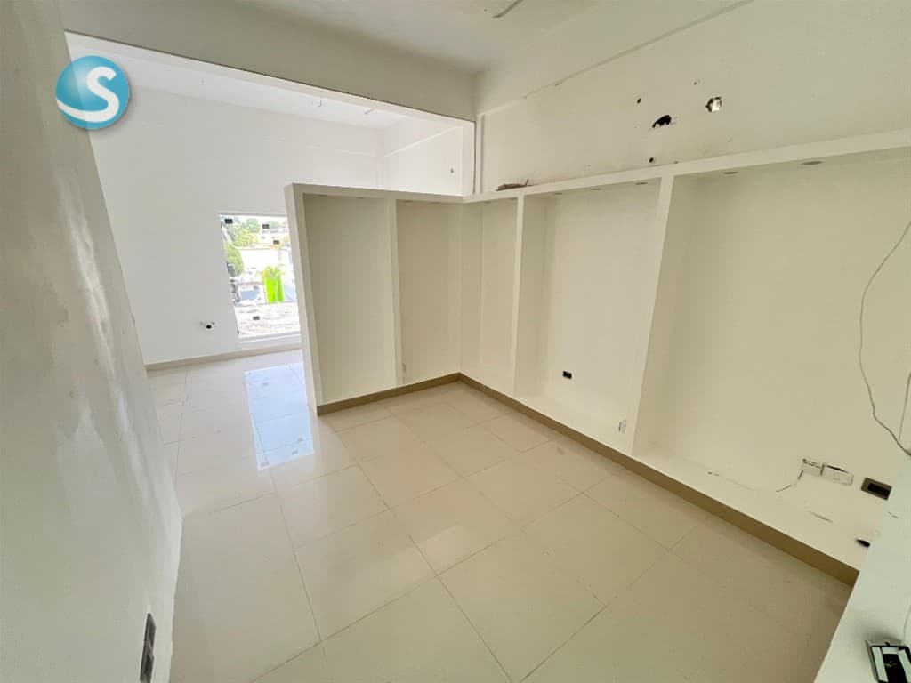 Local Comercial en Alquiler, Ensanche Quisqueya
