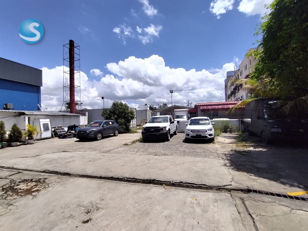 Local Comercial en Alquiler, Autopista San Isidro