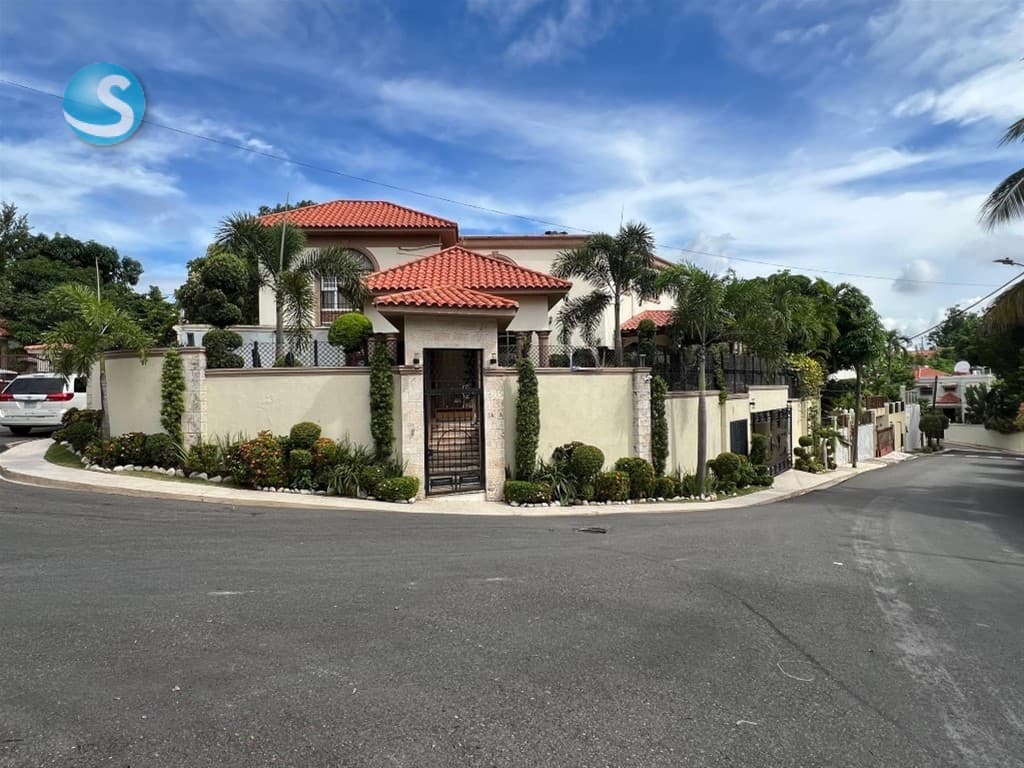 Casa en Venta, Altos de Arroyo Hondo III