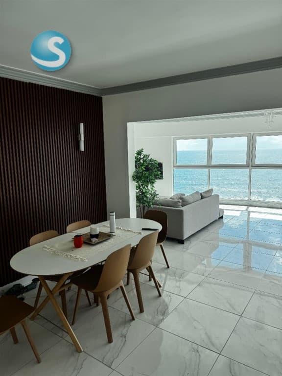 Apartamento en Alquiler, Malecón