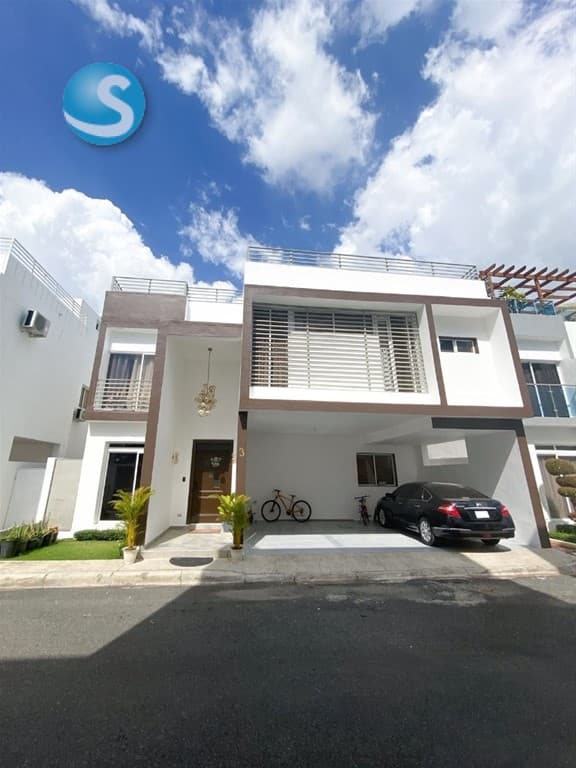 Casa en Venta, Altos de Arroyo Hondo III