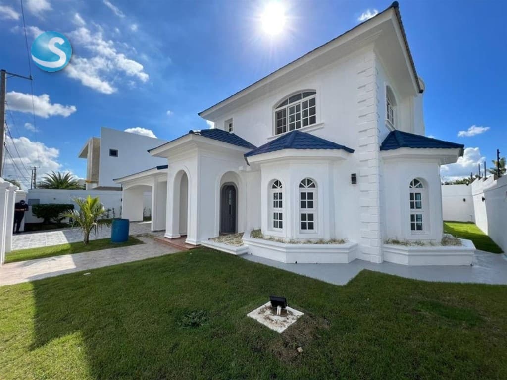 Casa en Venta, Llanos de Gurabo I