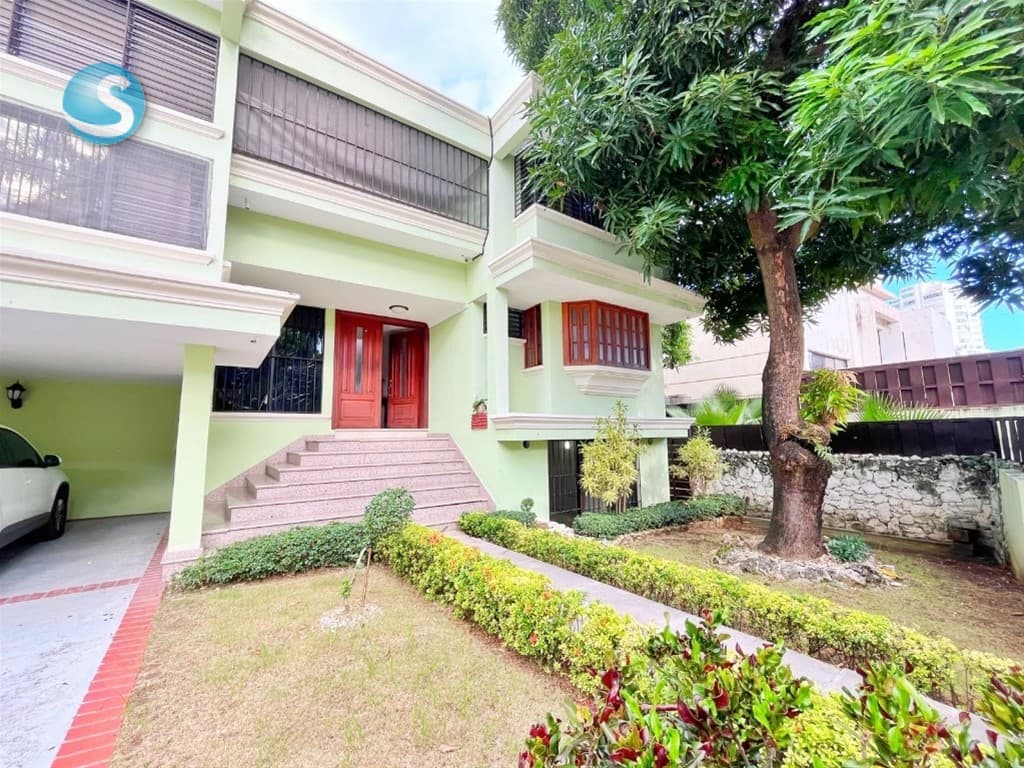 Casa en Venta, Los Cacicazgos
