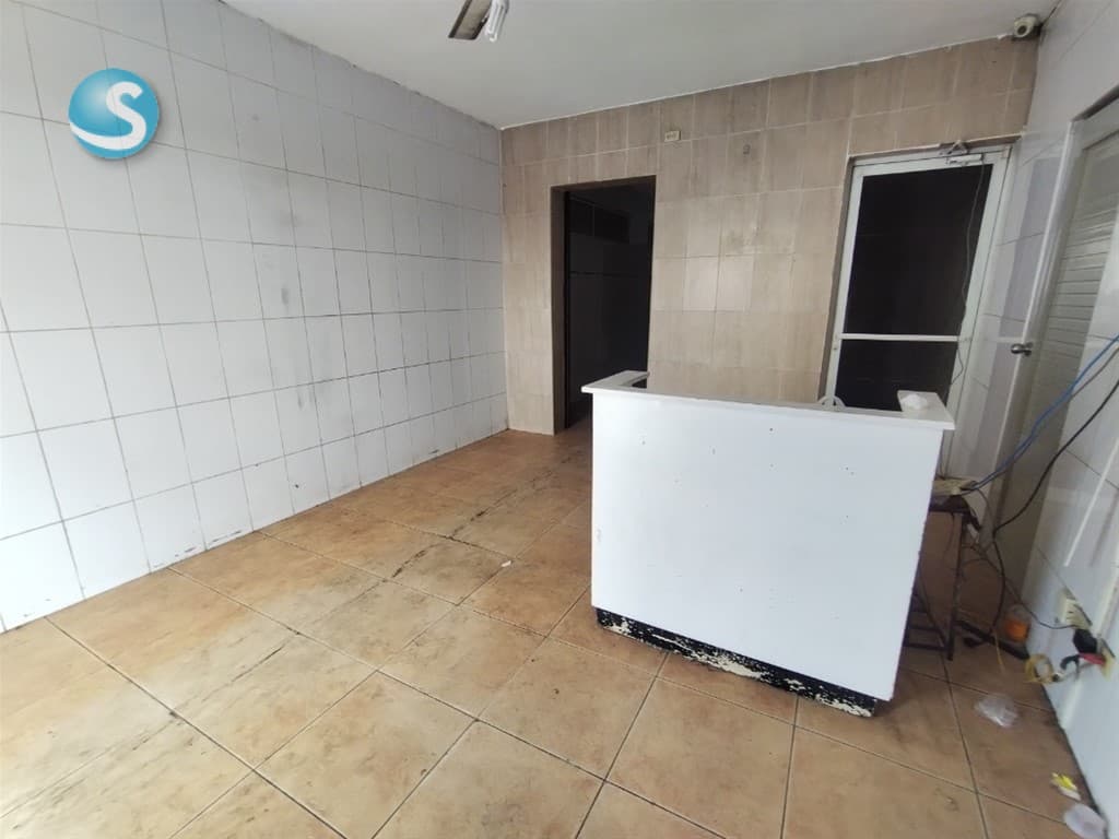 Local Comercial en Alquiler, Ensanche La Fé